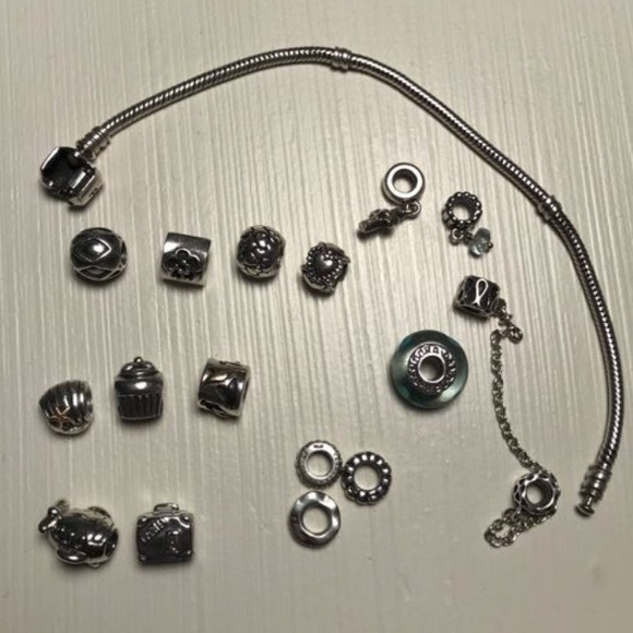 Pandora bracelet - Picture 2 of 2